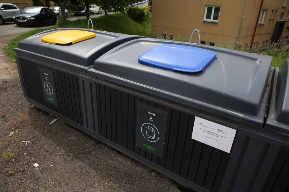  Kraj podpořil modernizaci stanoviště separovaného odpadu
