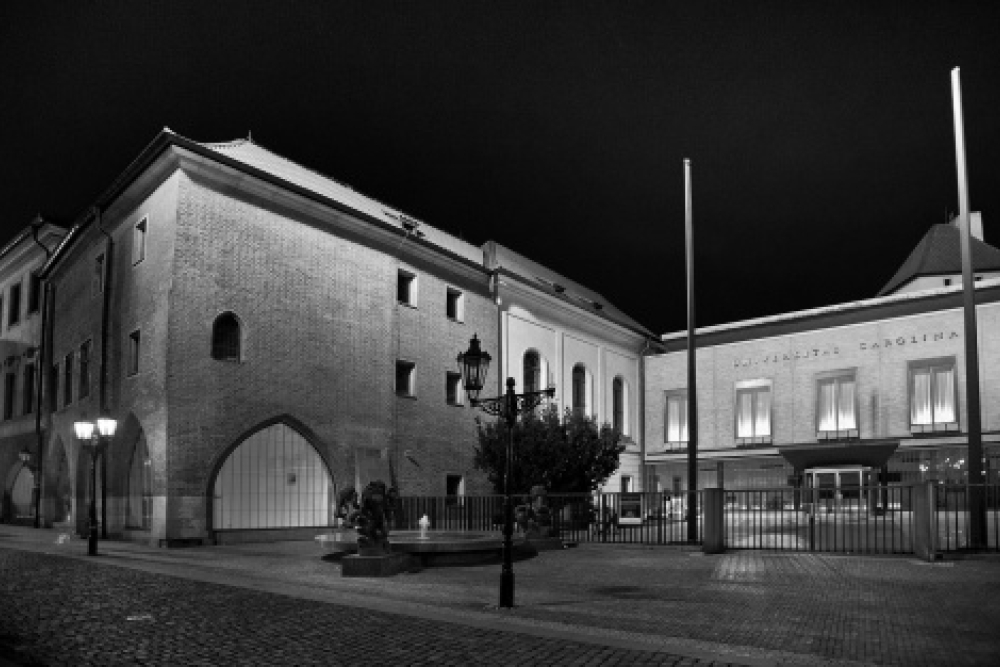  Roudnice vyjadřuje soustrast pozůstalým po útoku na FF UK